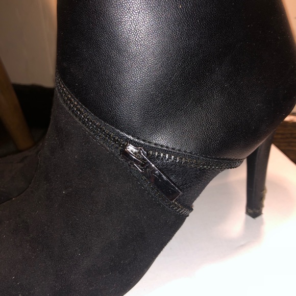 Bar lll Size 8 Black/Suede Booties - Picture 2 of 8